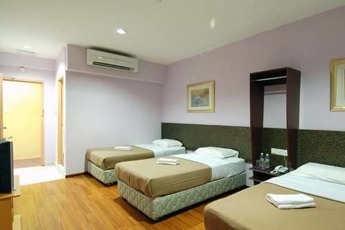 Aristo Hotel Putatan 亞庇 外观 照片