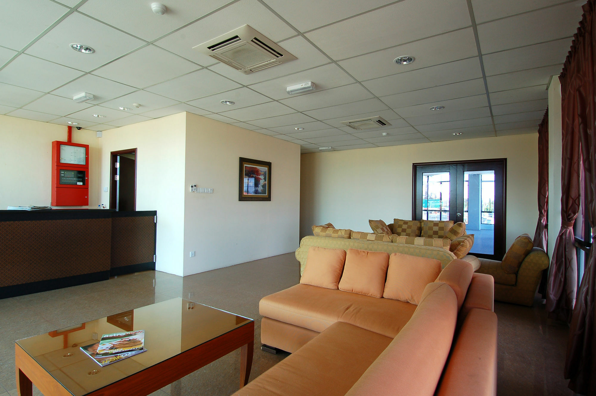 Aristo Hotel Putatan 亞庇 外观 照片